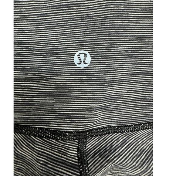Lululemon Wunder Under Crop (Hi-Rise) (Full-On Luon 21") Gray Size 6 - Picture 10 of 13